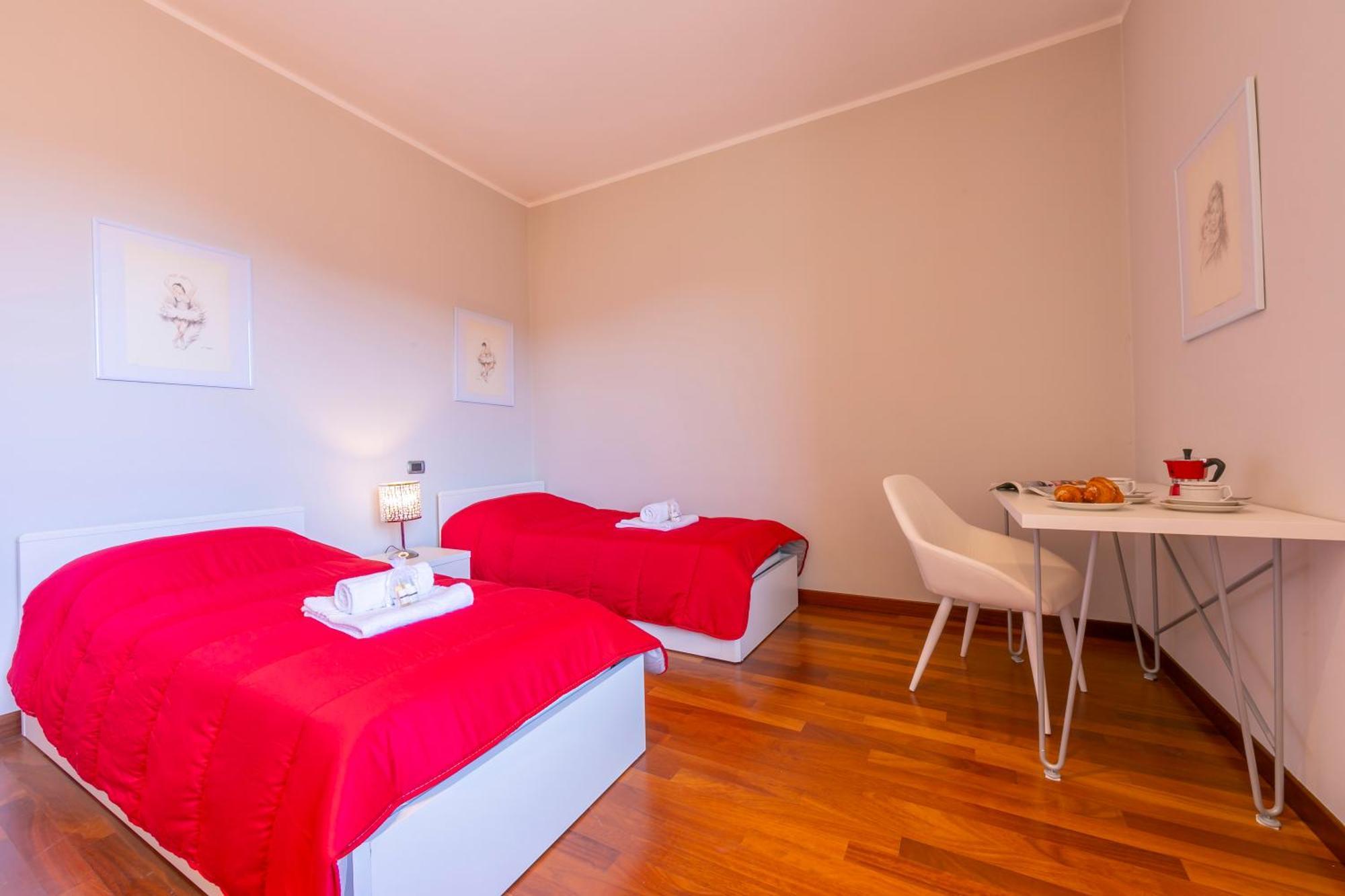 Appartamento Il Golfo Lake View - Happy Rentals Laveno Buitenkant foto