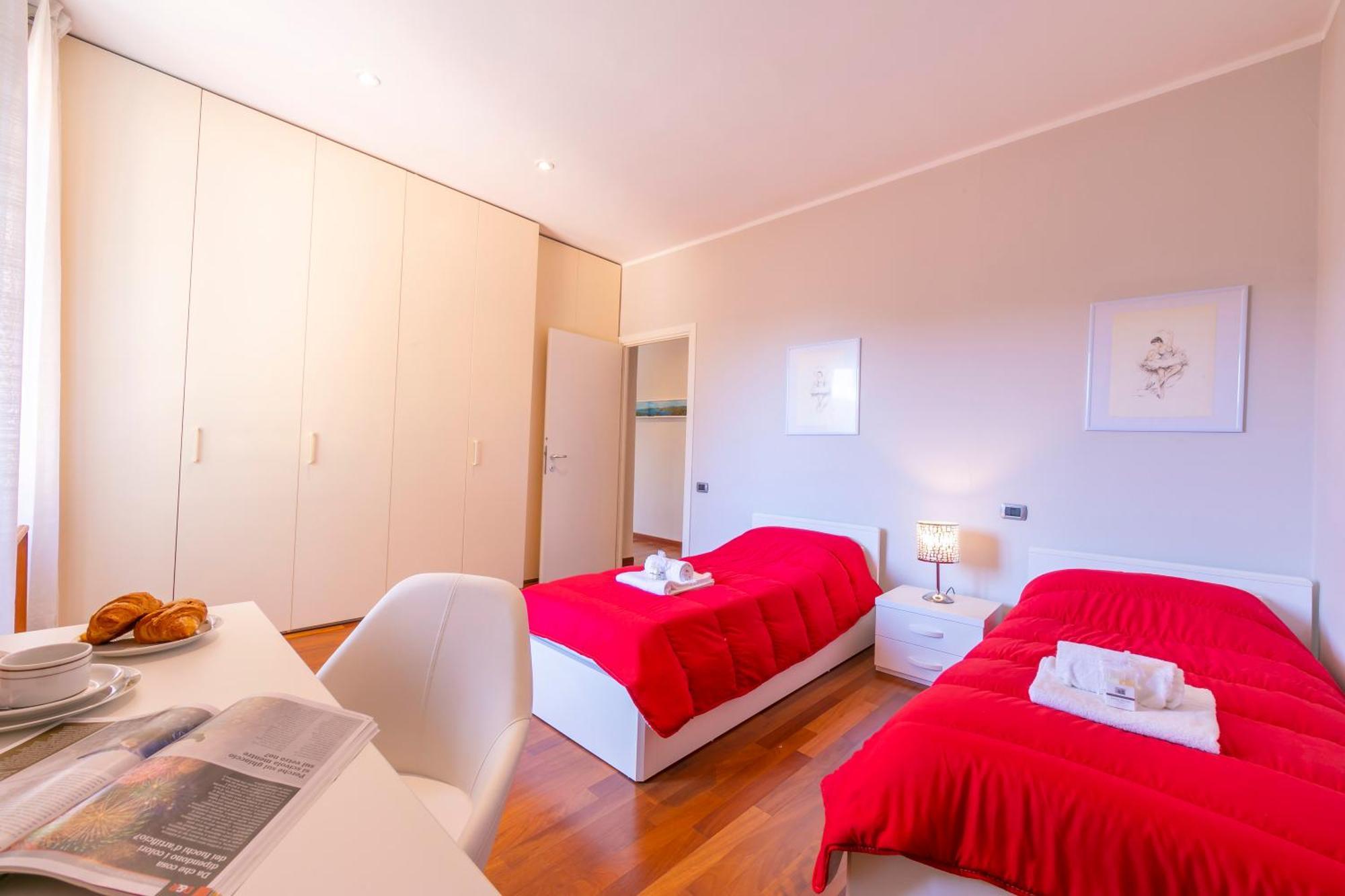 Appartamento Il Golfo Lake View - Happy Rentals Laveno Buitenkant foto